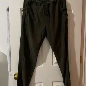 Joggers 🏃🏻‍♀️